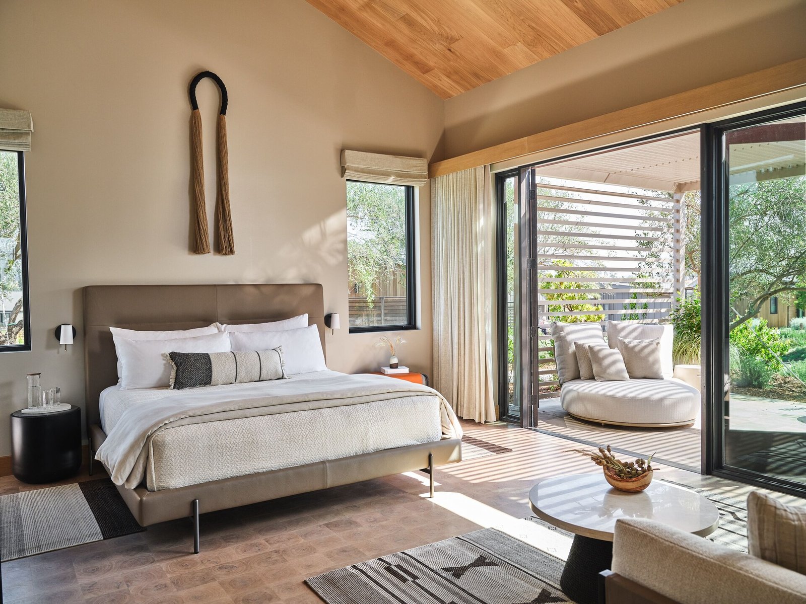Stanly Ranch, rooms