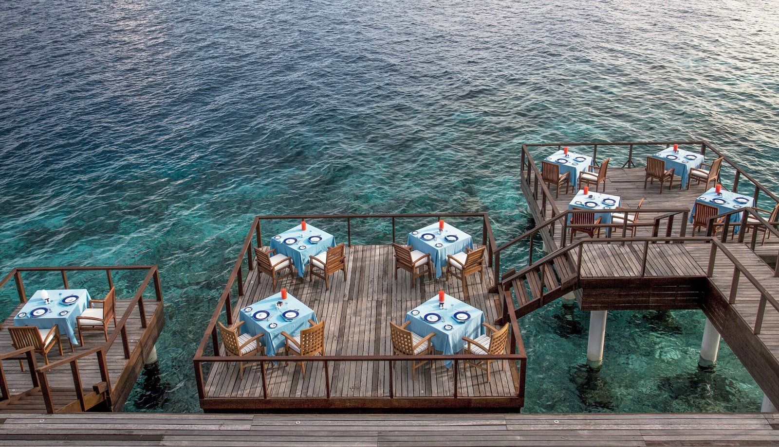 Coco Bodu Hithi, eat & drink