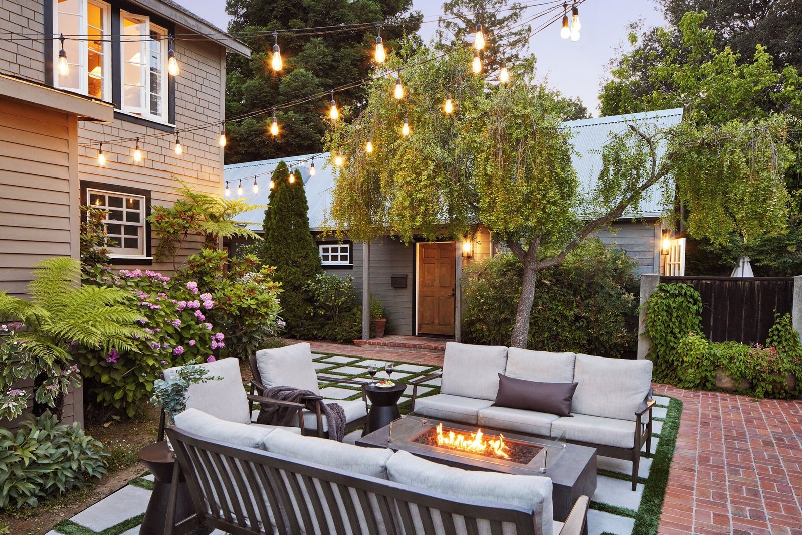 Lavender, A Four Sisters Inn, vibe