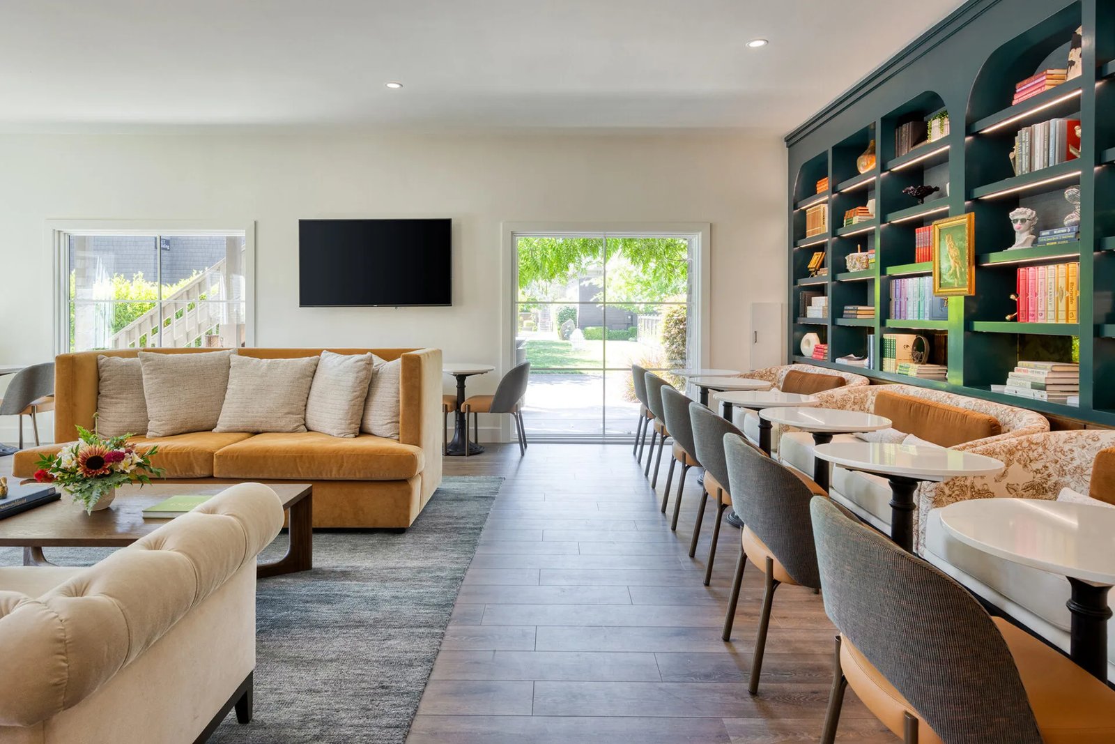 SENZA Hotel, the library