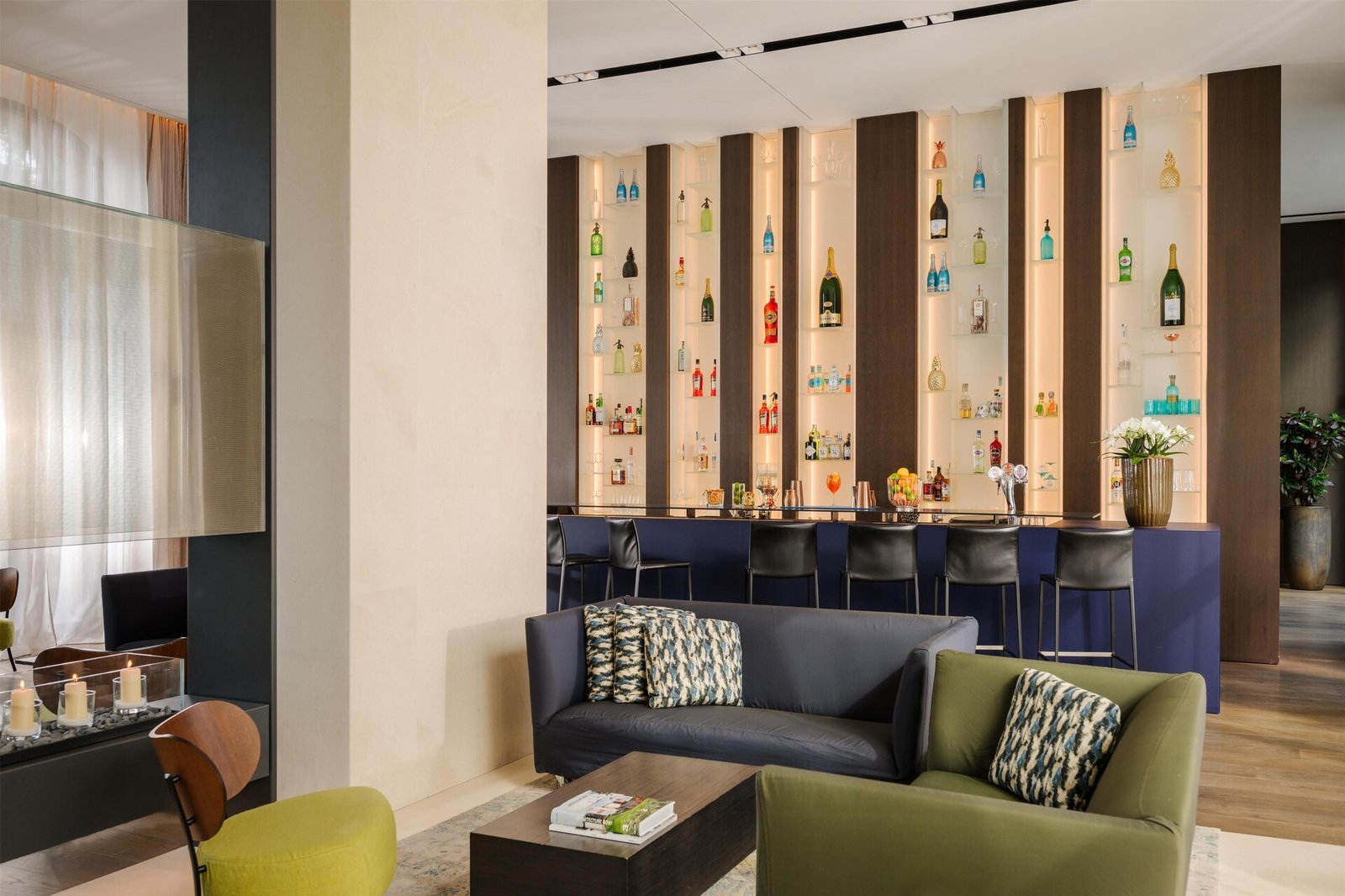Hilton Lake Como, eat & drink