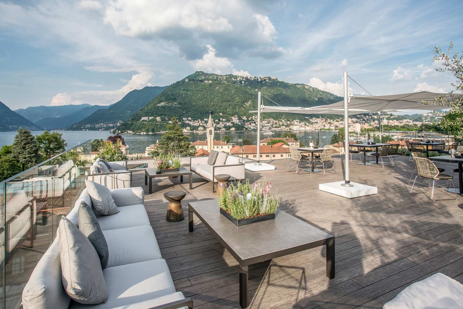 Hilton Lake Como, at the table