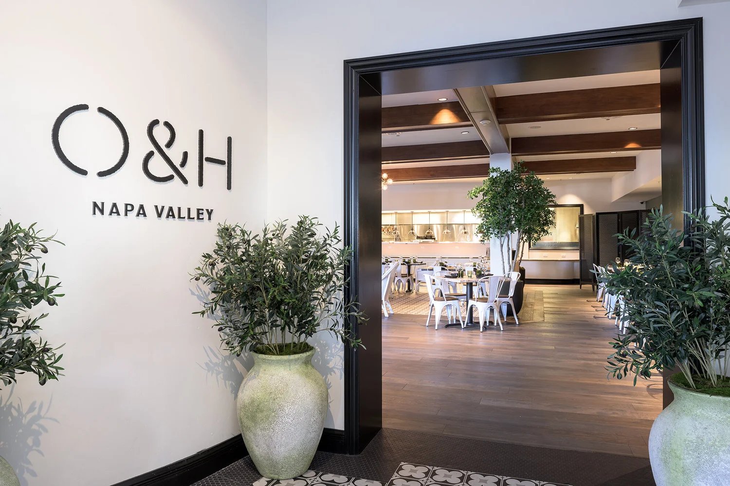 Vista Collina Resort, eat & drink