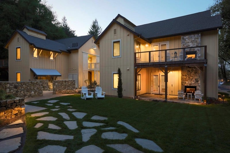 Farmhouse Inn, backstory