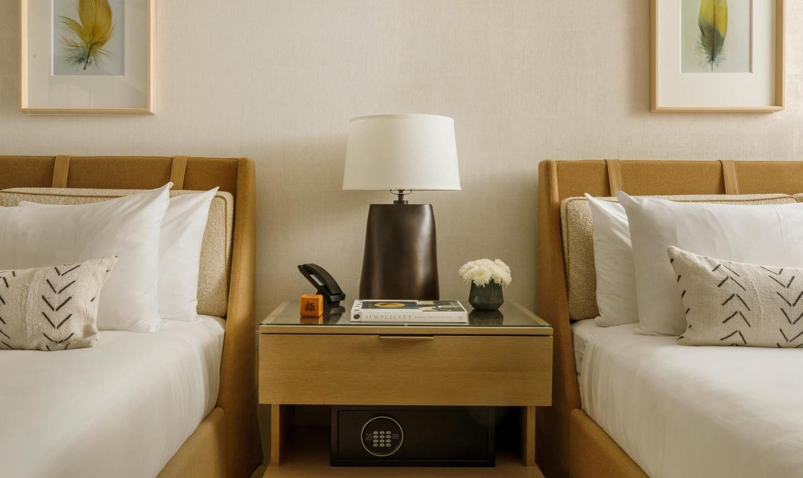 MacArthur Place, rooms