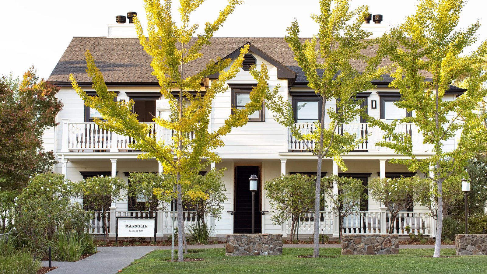 MacArthur Place, backstory