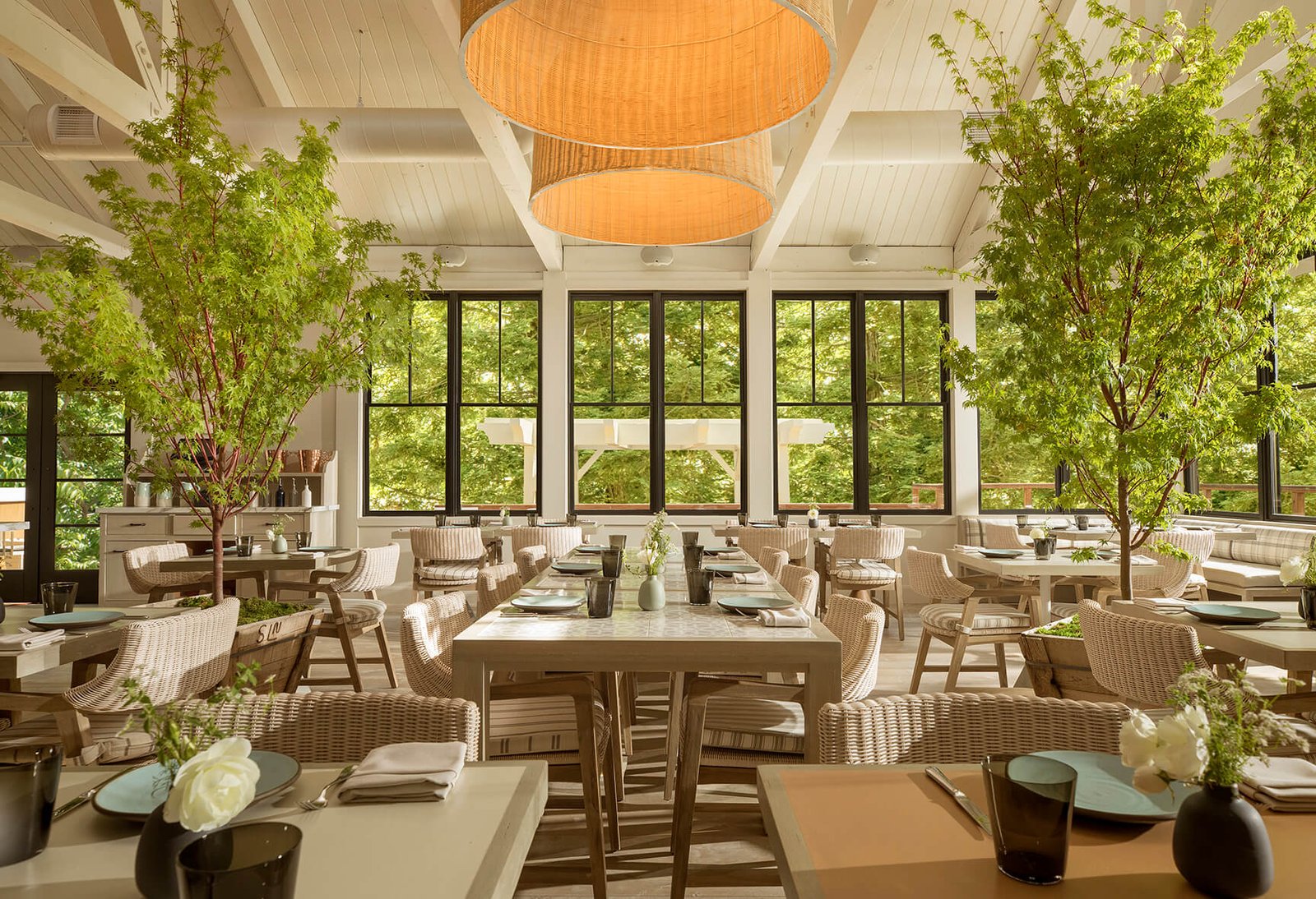 MacArthur Place, eat & drink