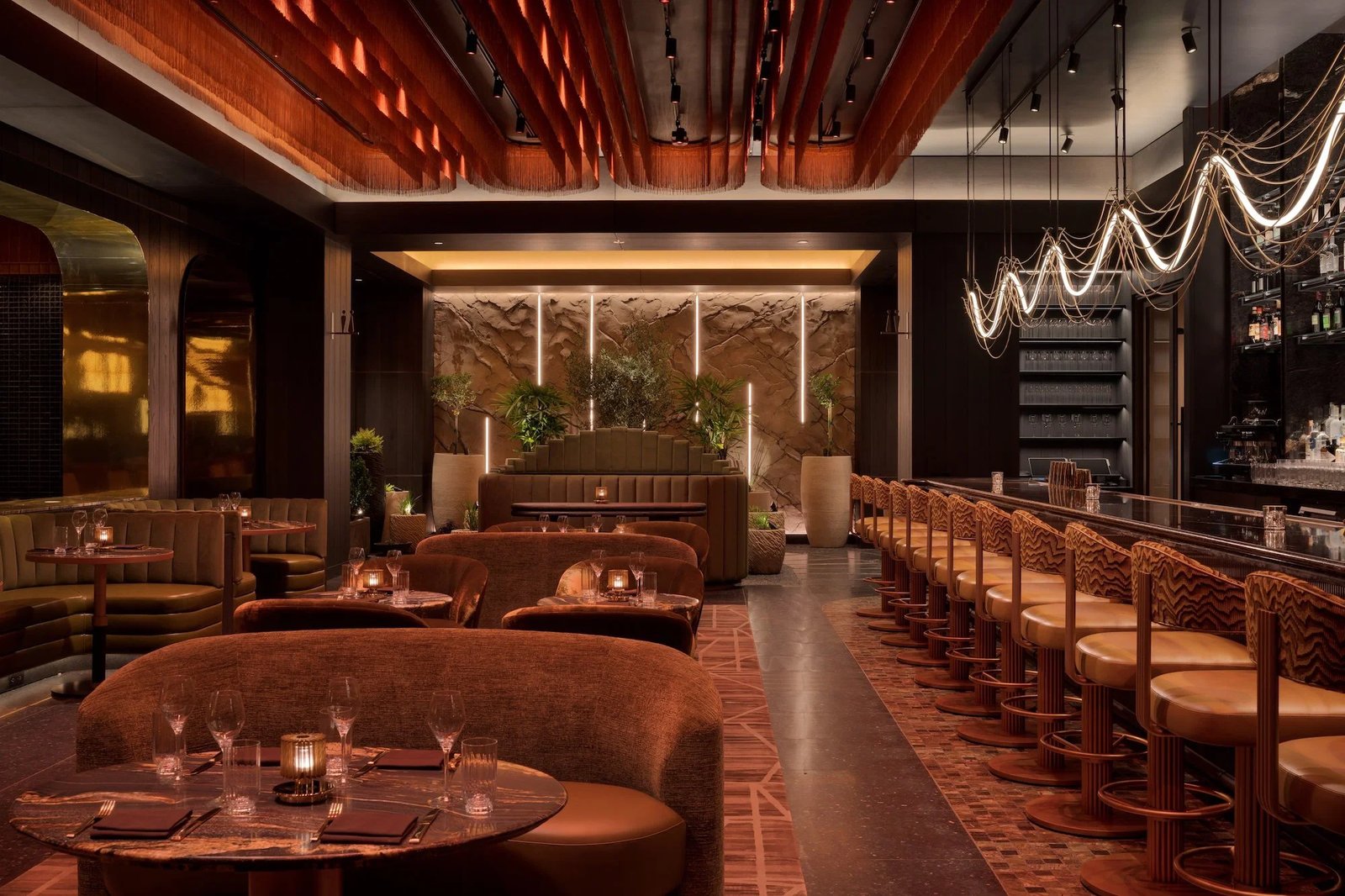 MacArthur Place, eat & drink