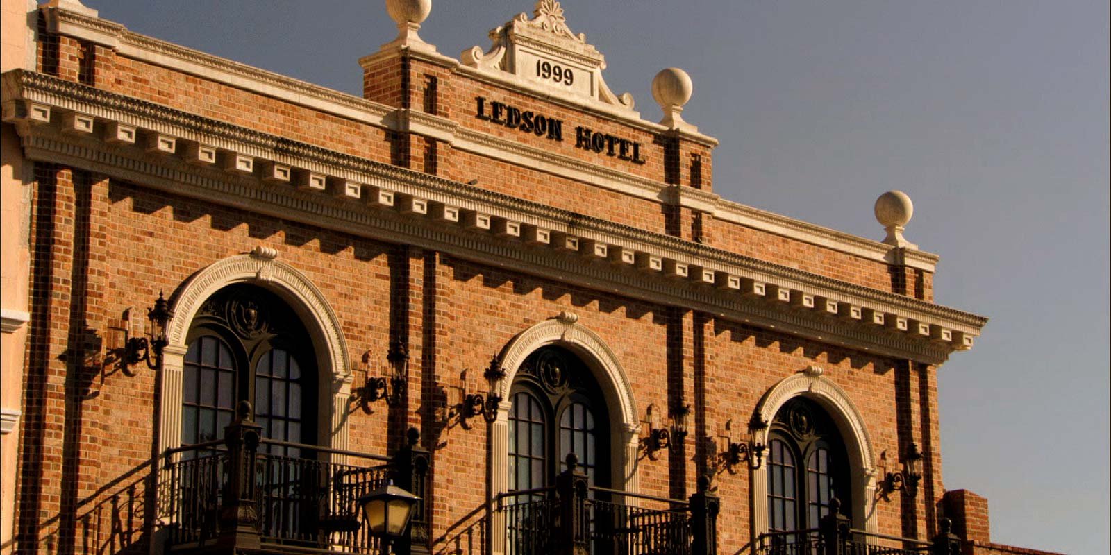 Ledson Hotel, backstory