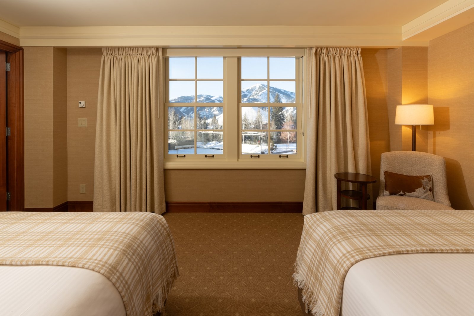 Sun Valley Lodge, rooms