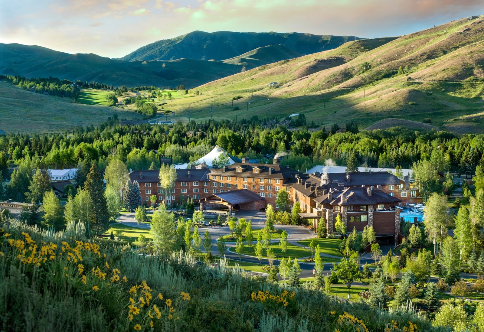 Sun Valley Lodge, how it began