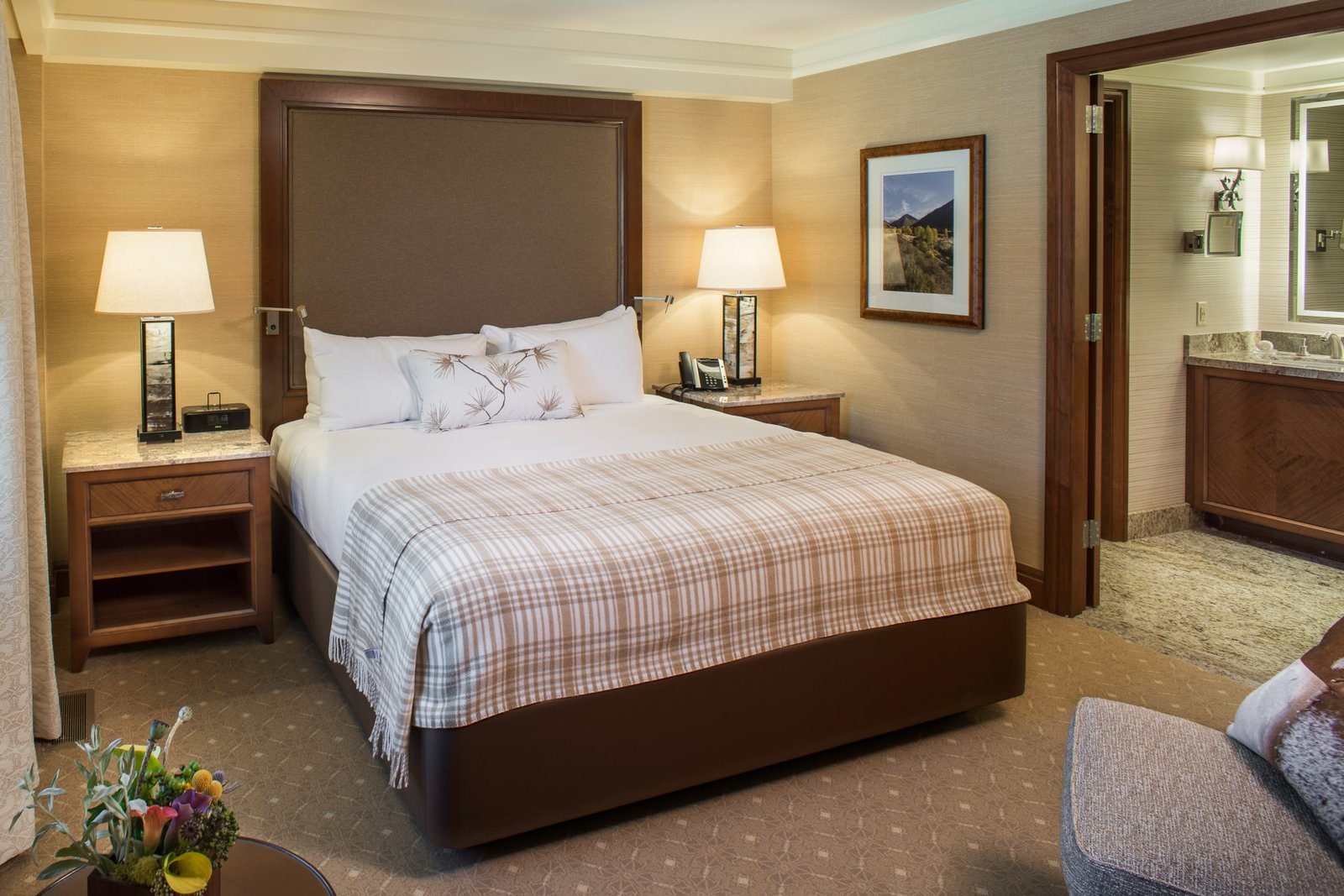 Sun Valley Lodge, rooms