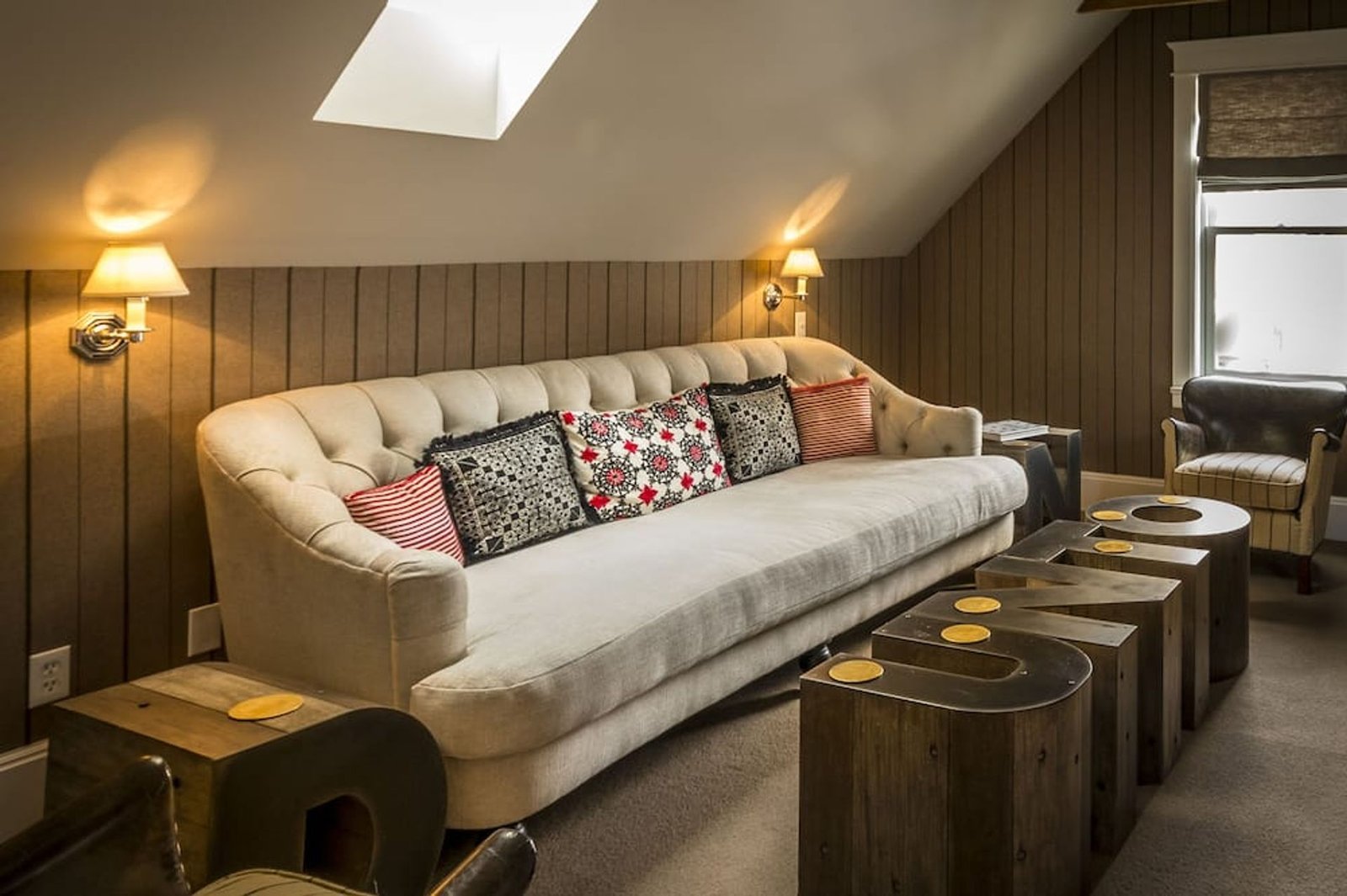 Dunton Town House, rooms