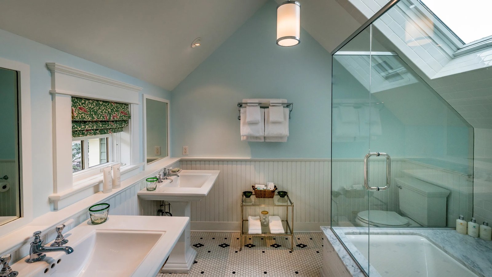 Dunton Town House, rooms