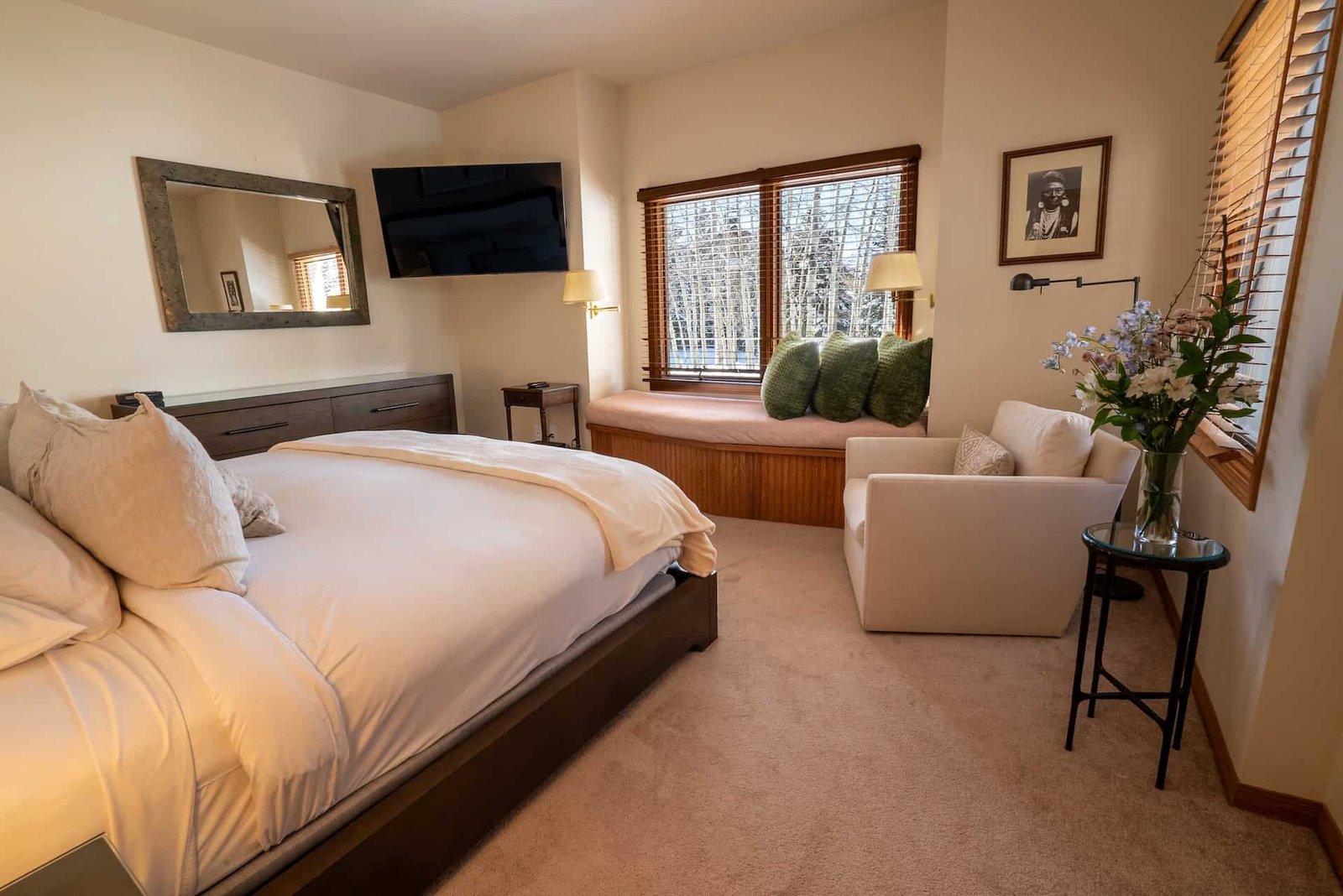 Inn at Lost Creek, rooms