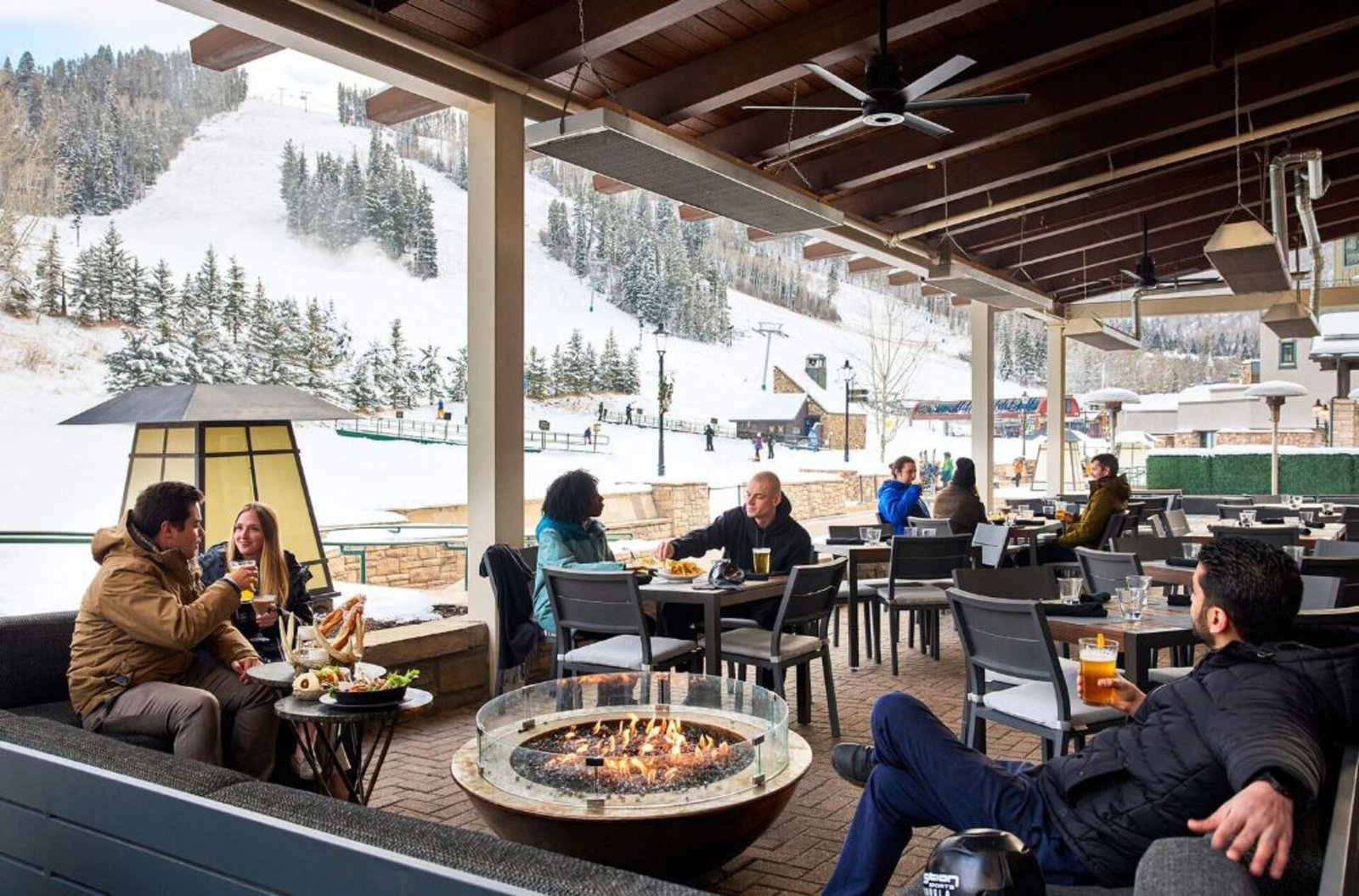 Park Hyatt Beaver Creek Resort and Spa, 8100 mountainside bar & grill