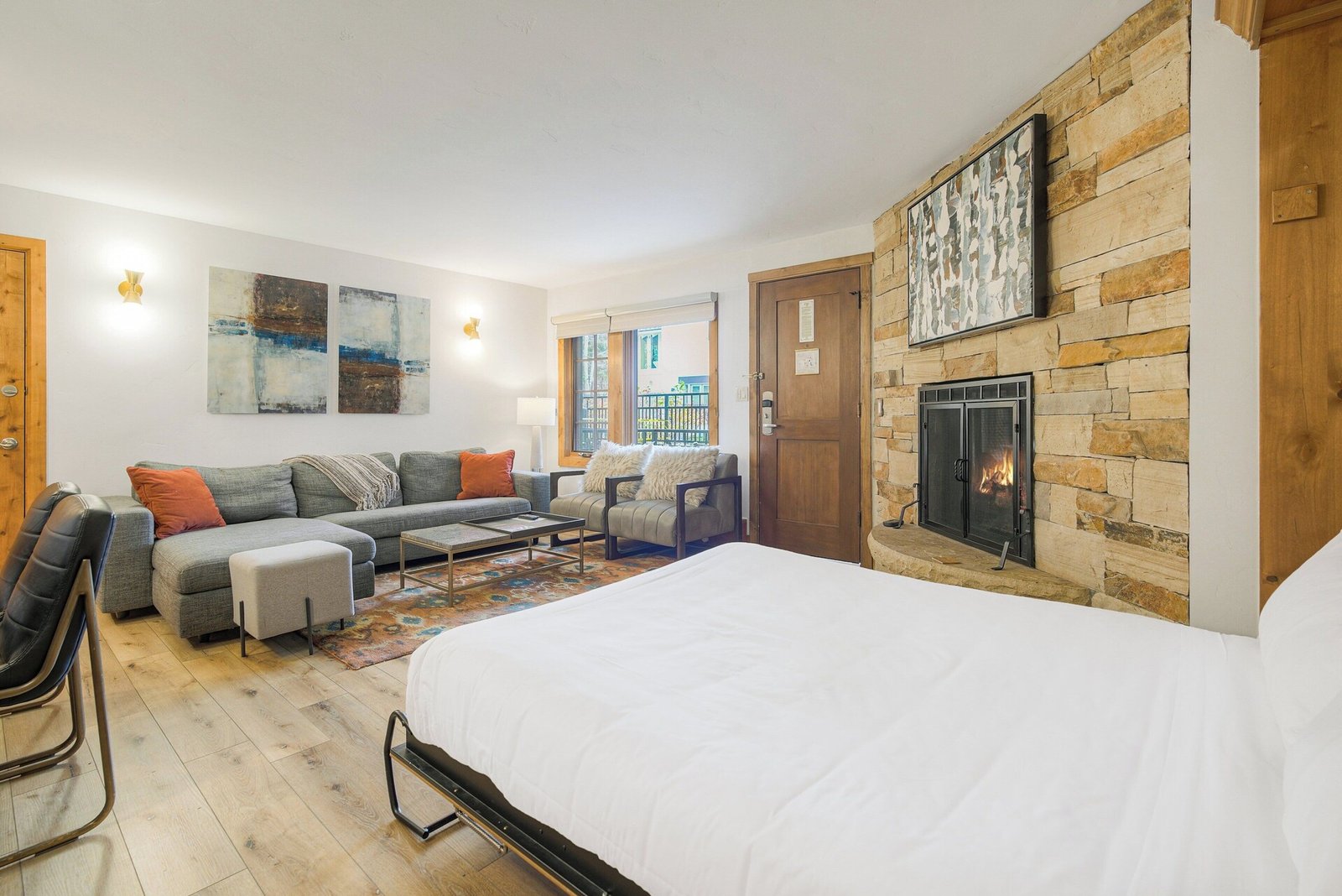 The Lodge at Vail, rooms