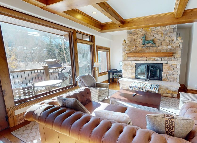 Manor Vail Lodge, eat & drink