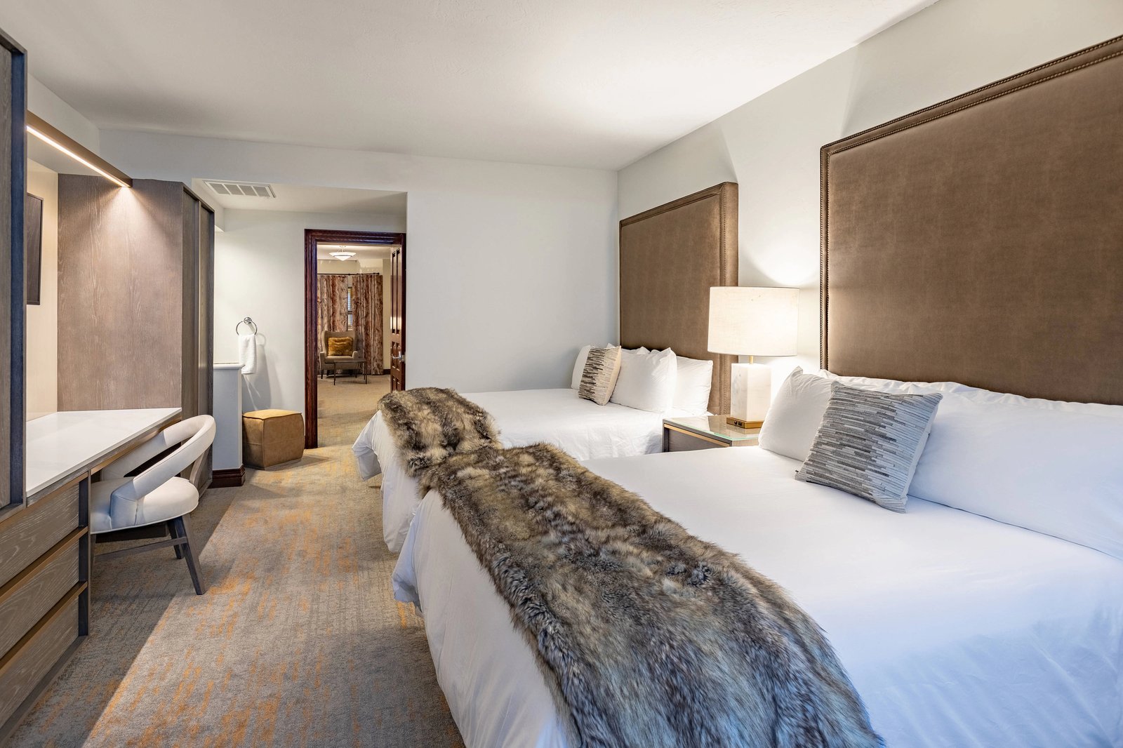 Beaver Creek Lodge, rooms