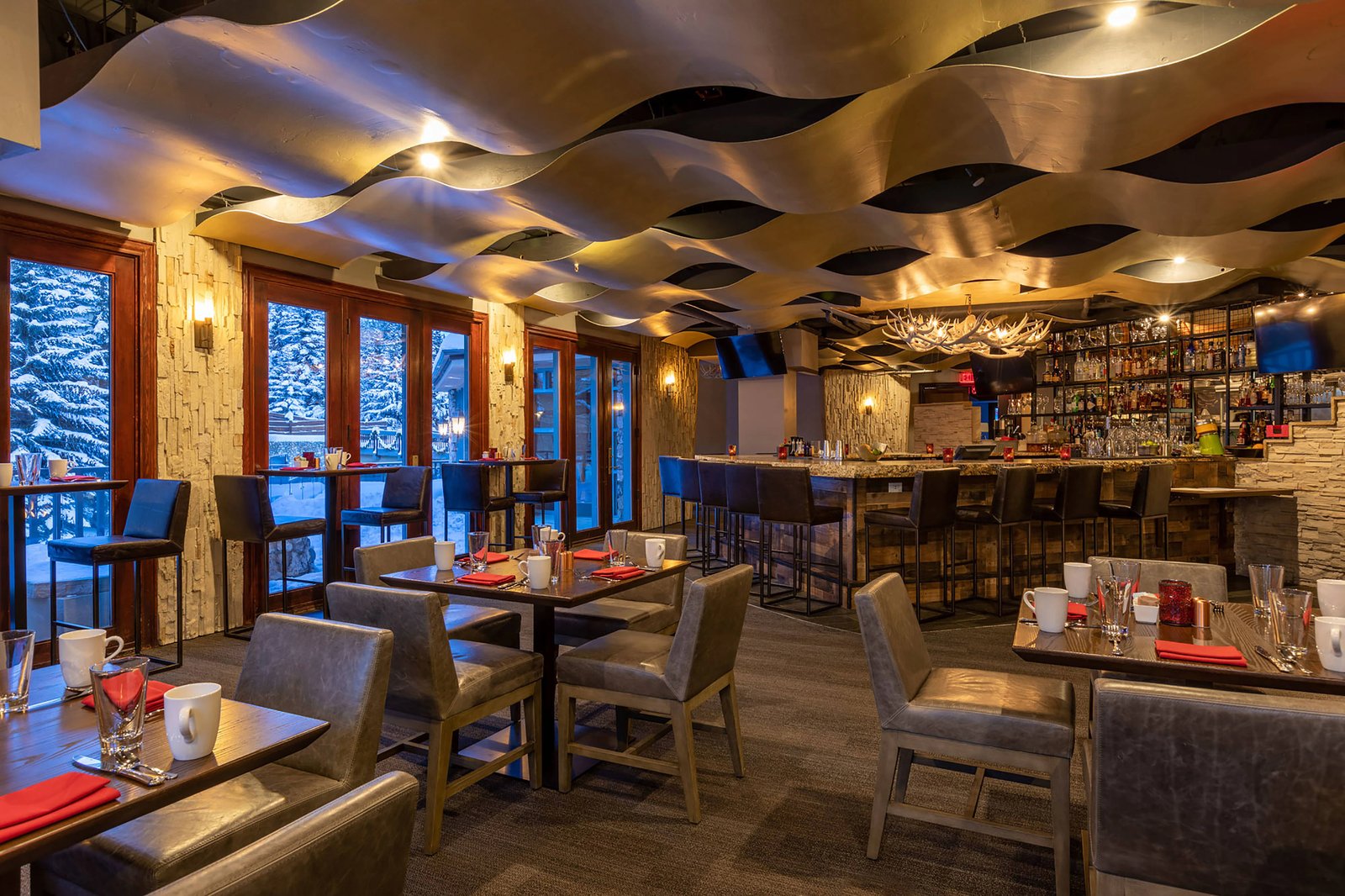 Beaver Creek Lodge, eat & drink