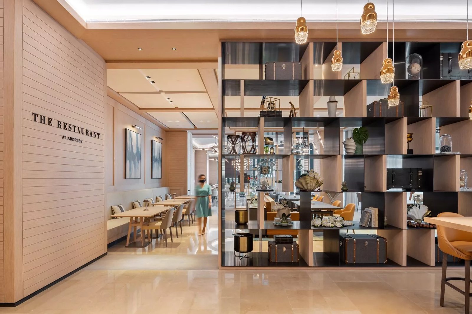 Address Beach Resort, eat & drink