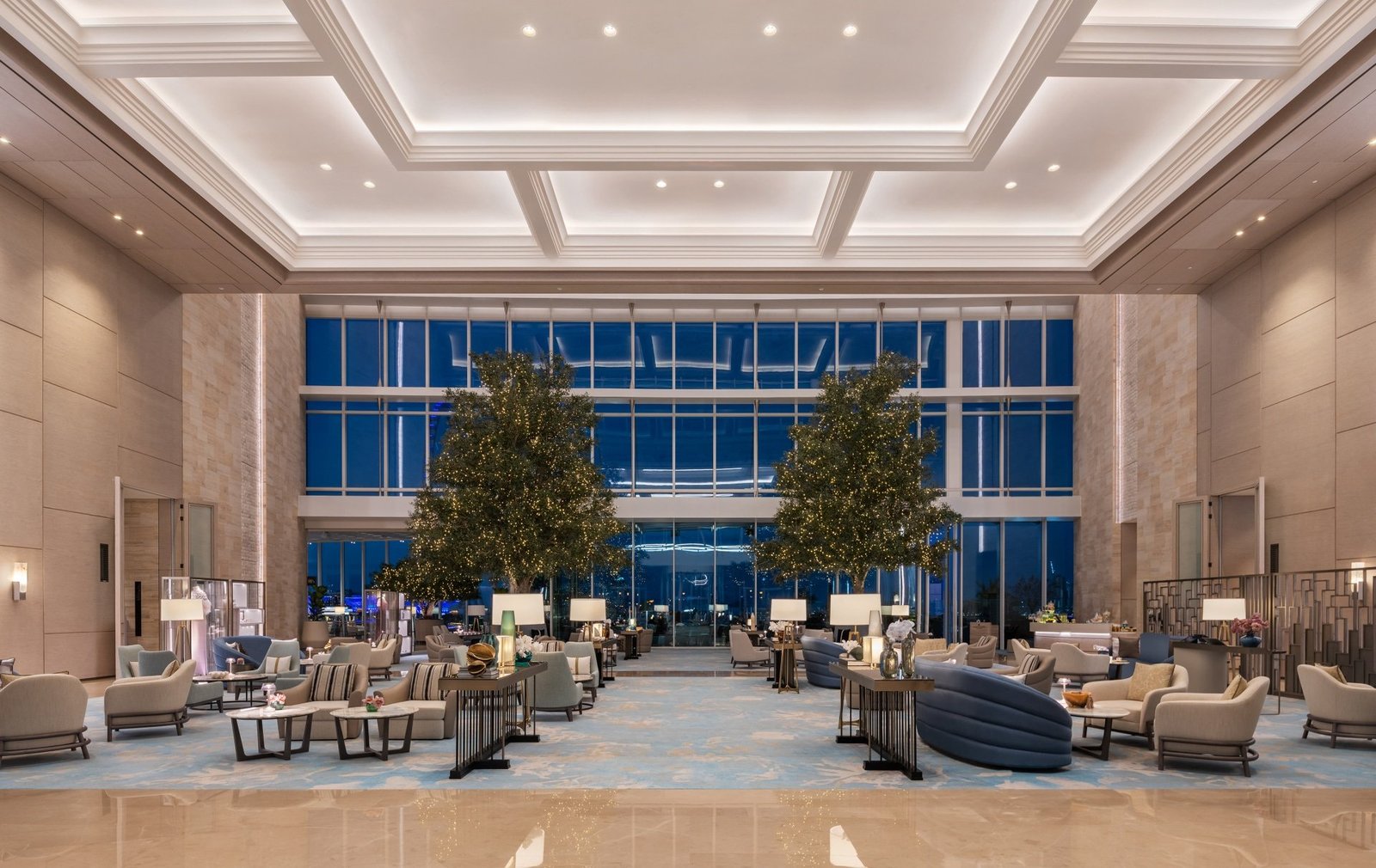 Address Beach Resort, eat & drink