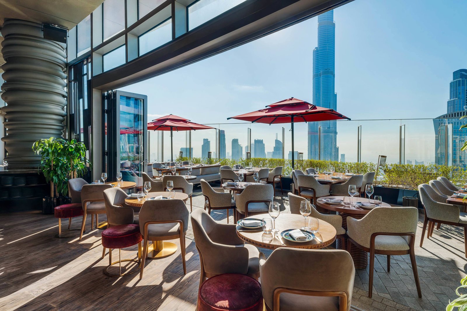 Address Sky View, eat & drink