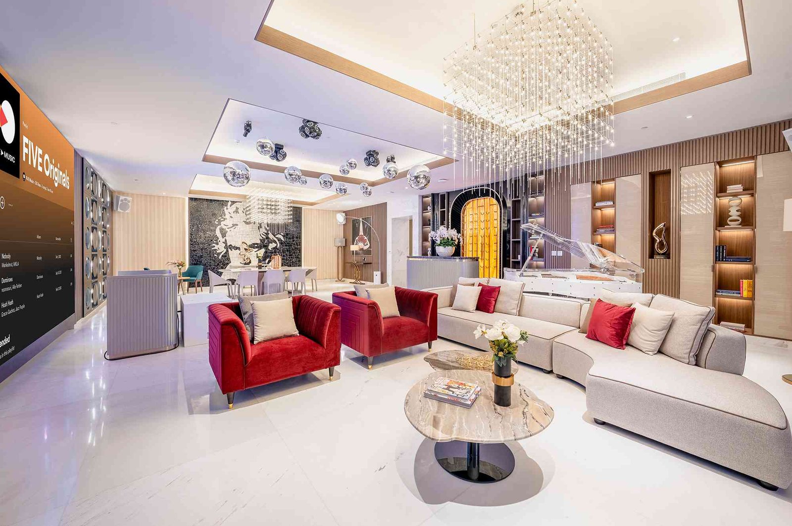 FIVE LUXE JBR, vibe