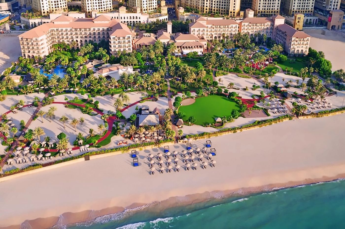 The Ritz-Carlton, Dubai, backstory