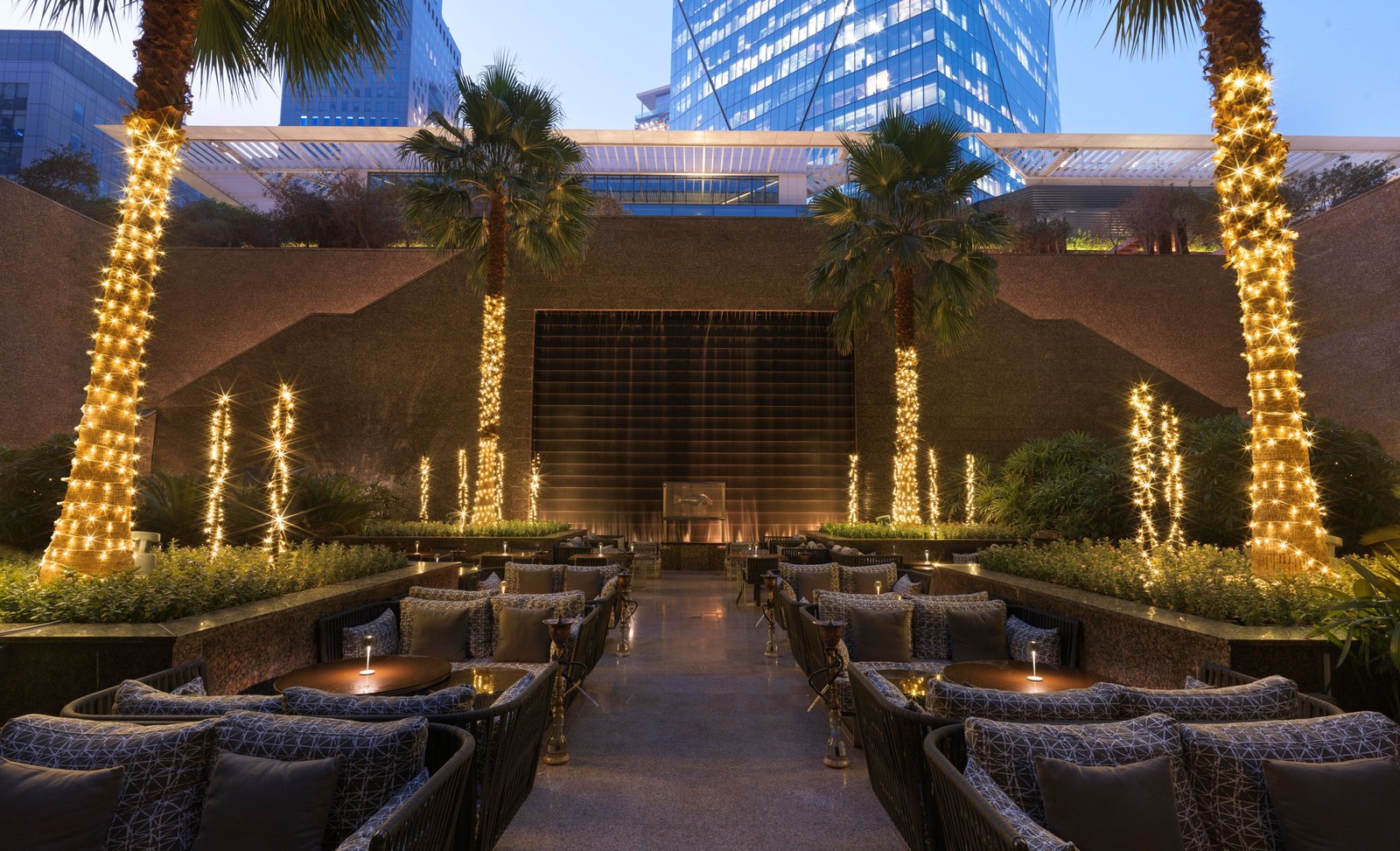The Ritz-Carlton, Dubai International Financial Centre, vibe
