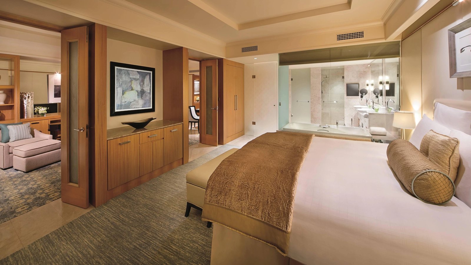 The Ritz-Carlton, Dubai International Financial Centre, rooms
