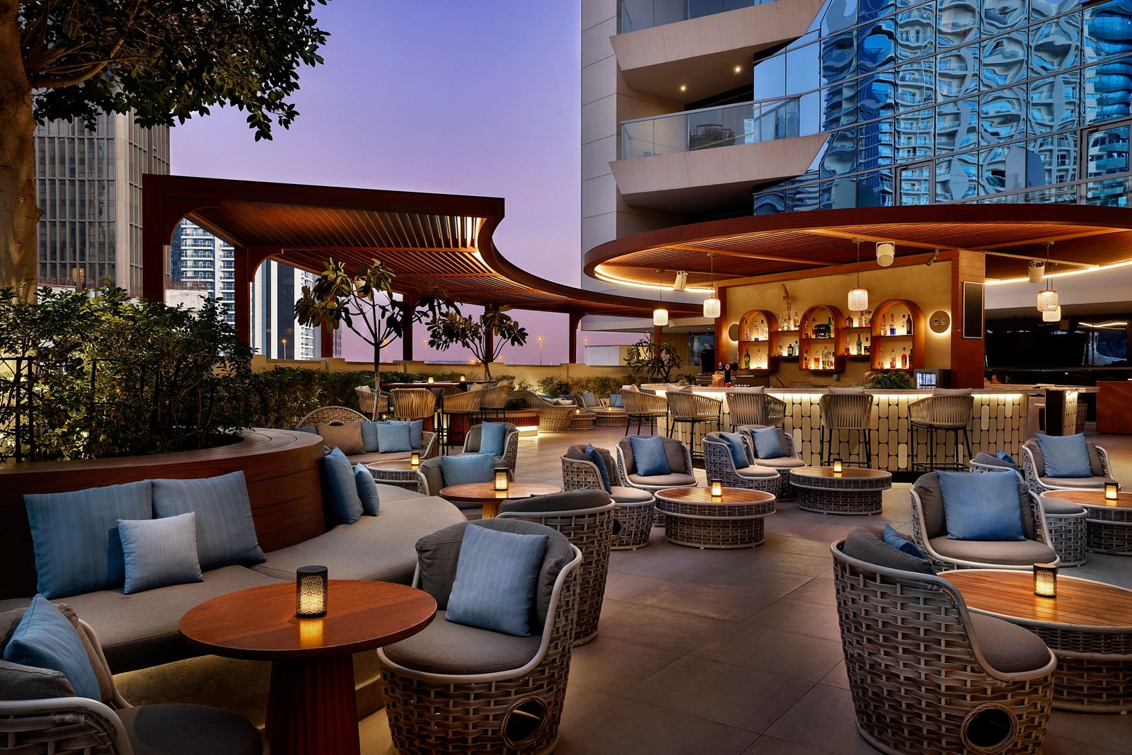 The Ritz-Carlton, Dubai International Financial Centre, at the table