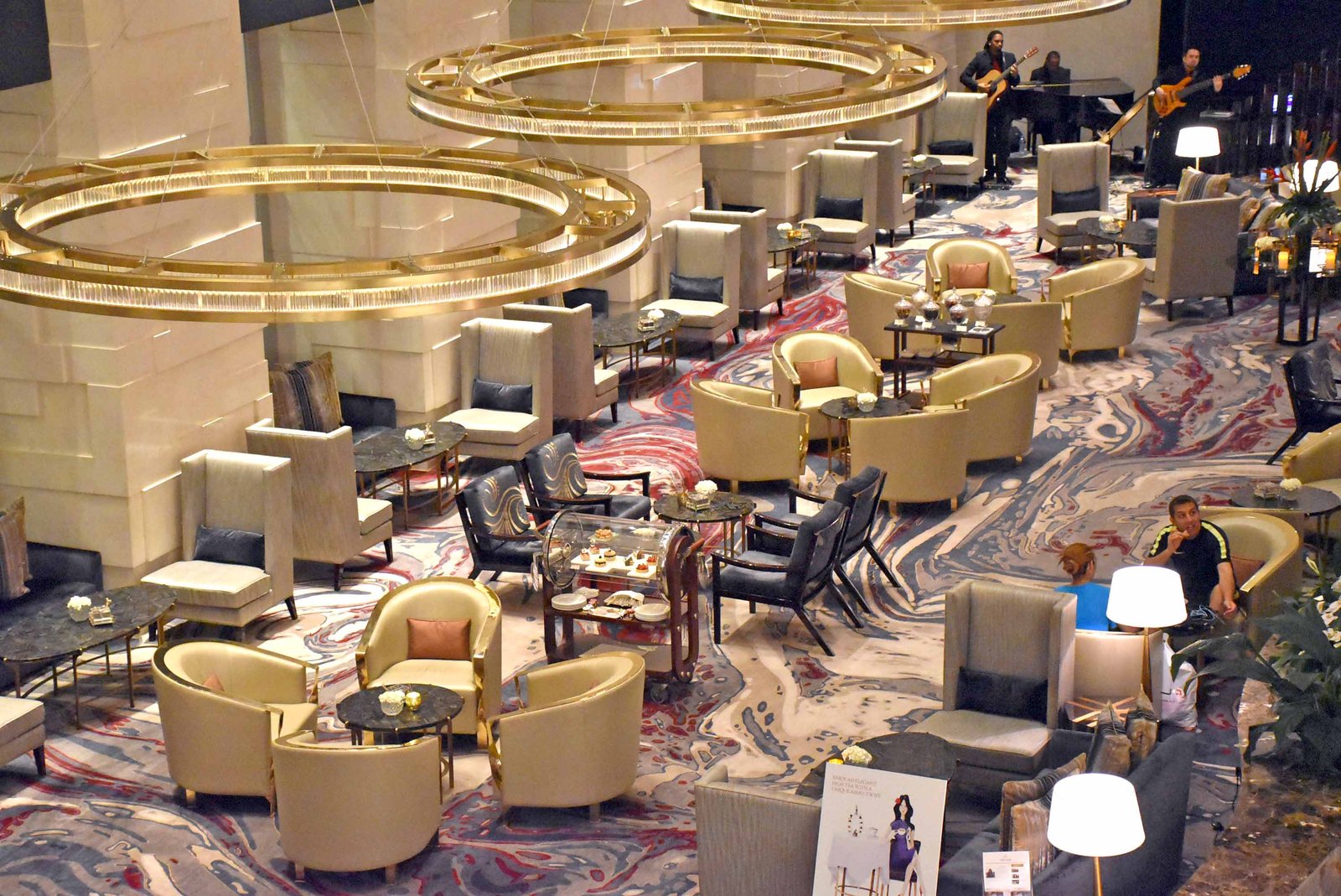 Shangri-La Dubai, eat & drink