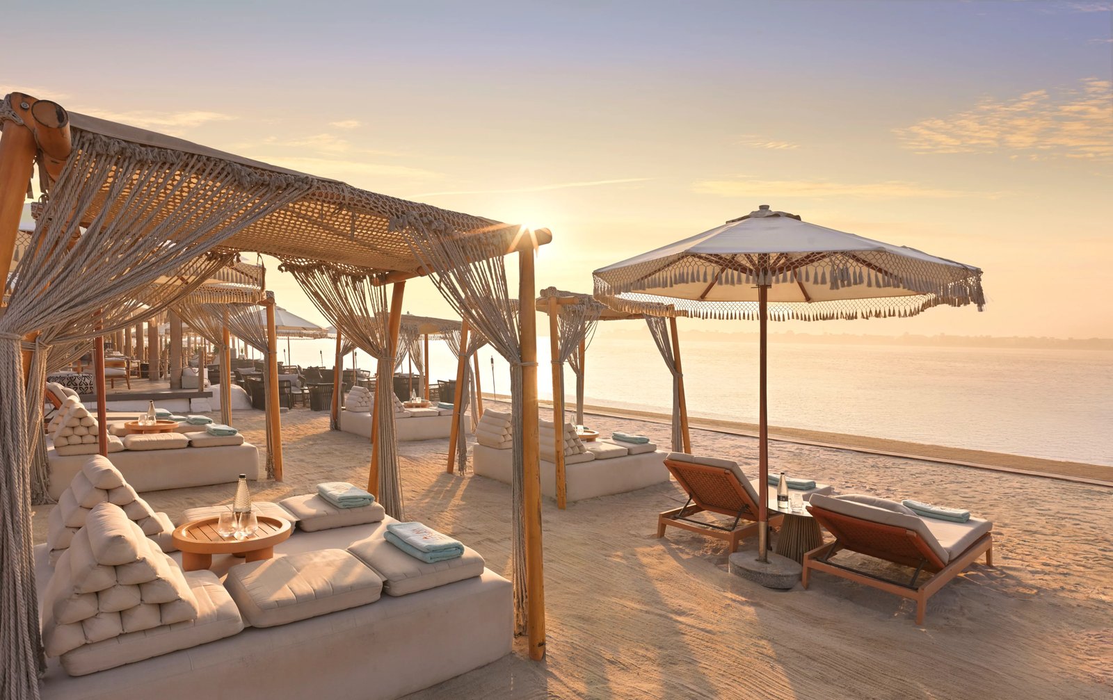 Sofitel Dubai The Palm, vibe