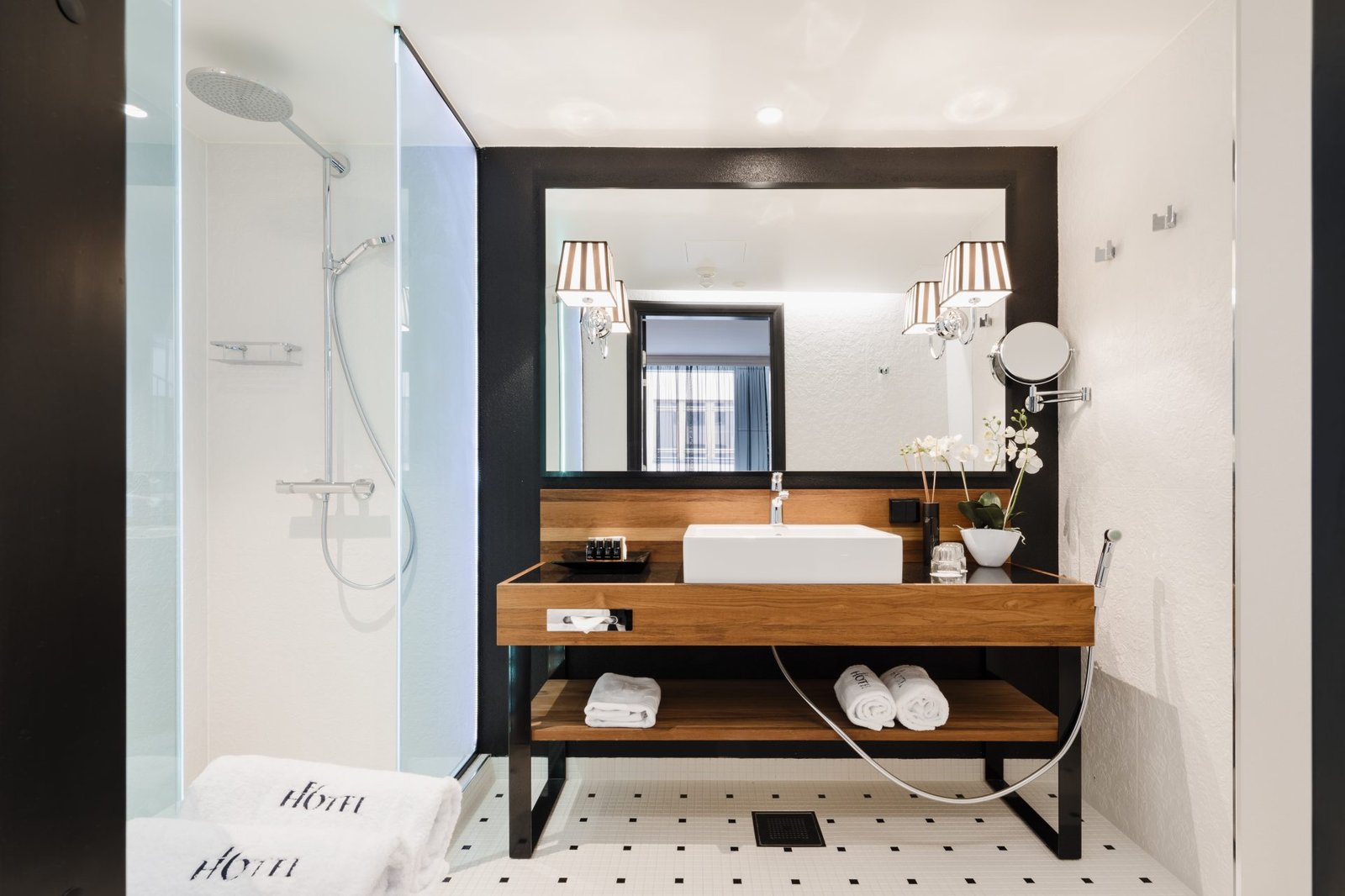 Hotel F6 — rooms