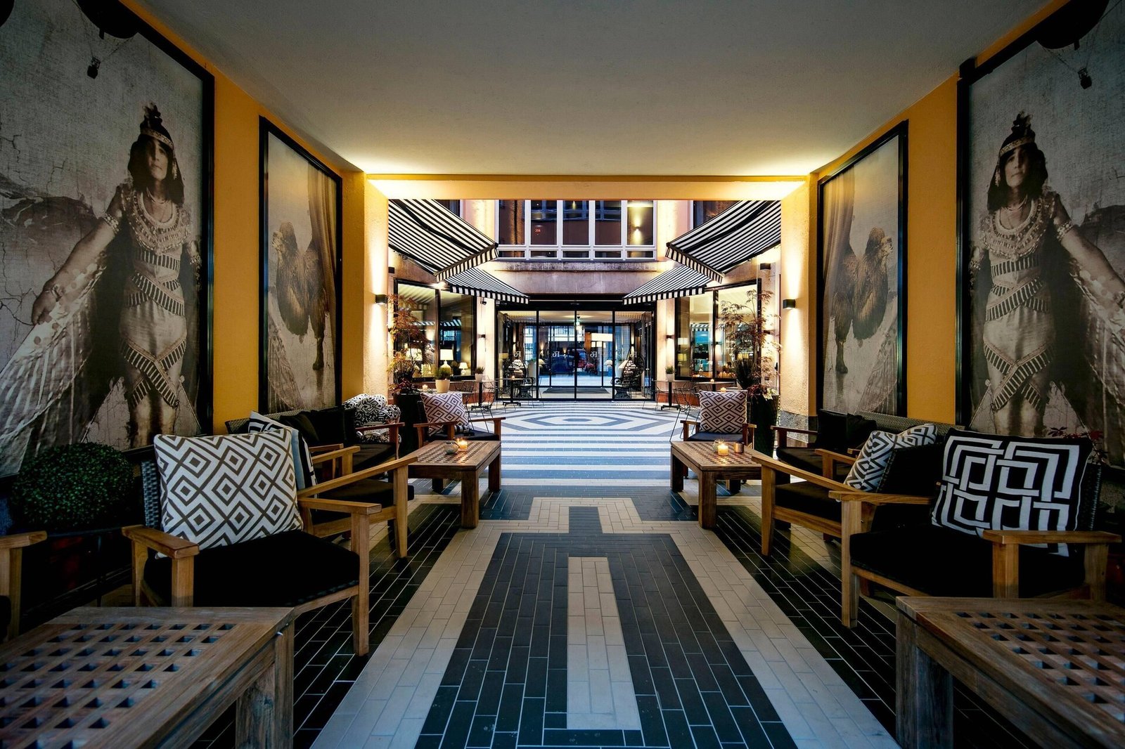 Hotel F6 — vibe