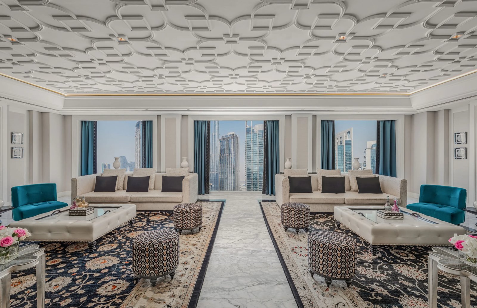 Taj Dubai, eat & drink