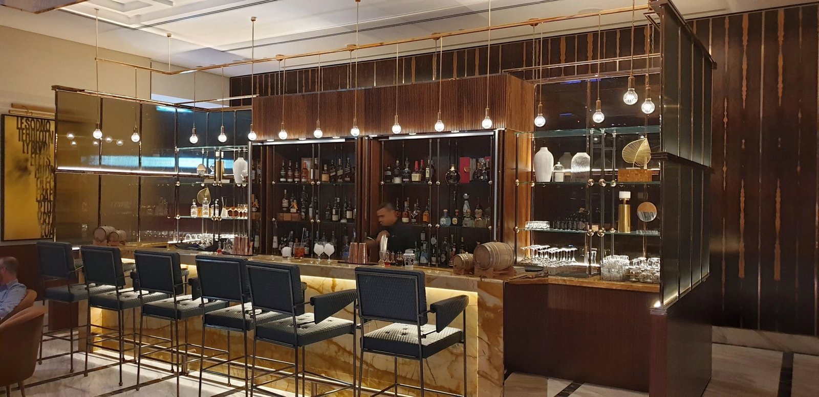 Waldorf Astoria Dubai International Financial Centre, peacock alley