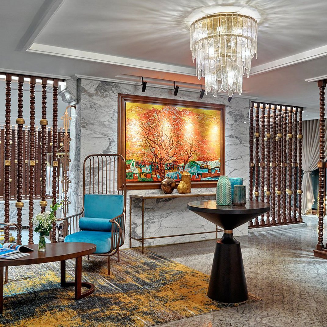 Peridot Grand Luxury Boutique Hotel, eat & drink