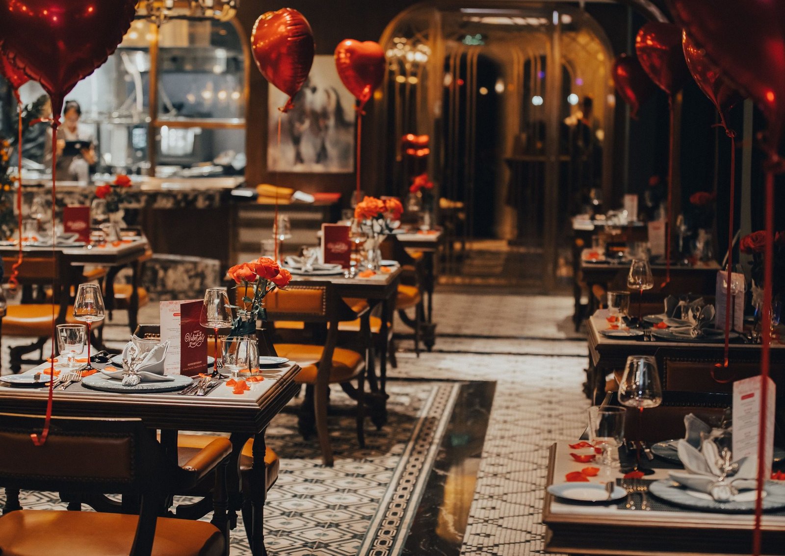 Peridot Grand Luxury Boutique Hotel, eat & drink