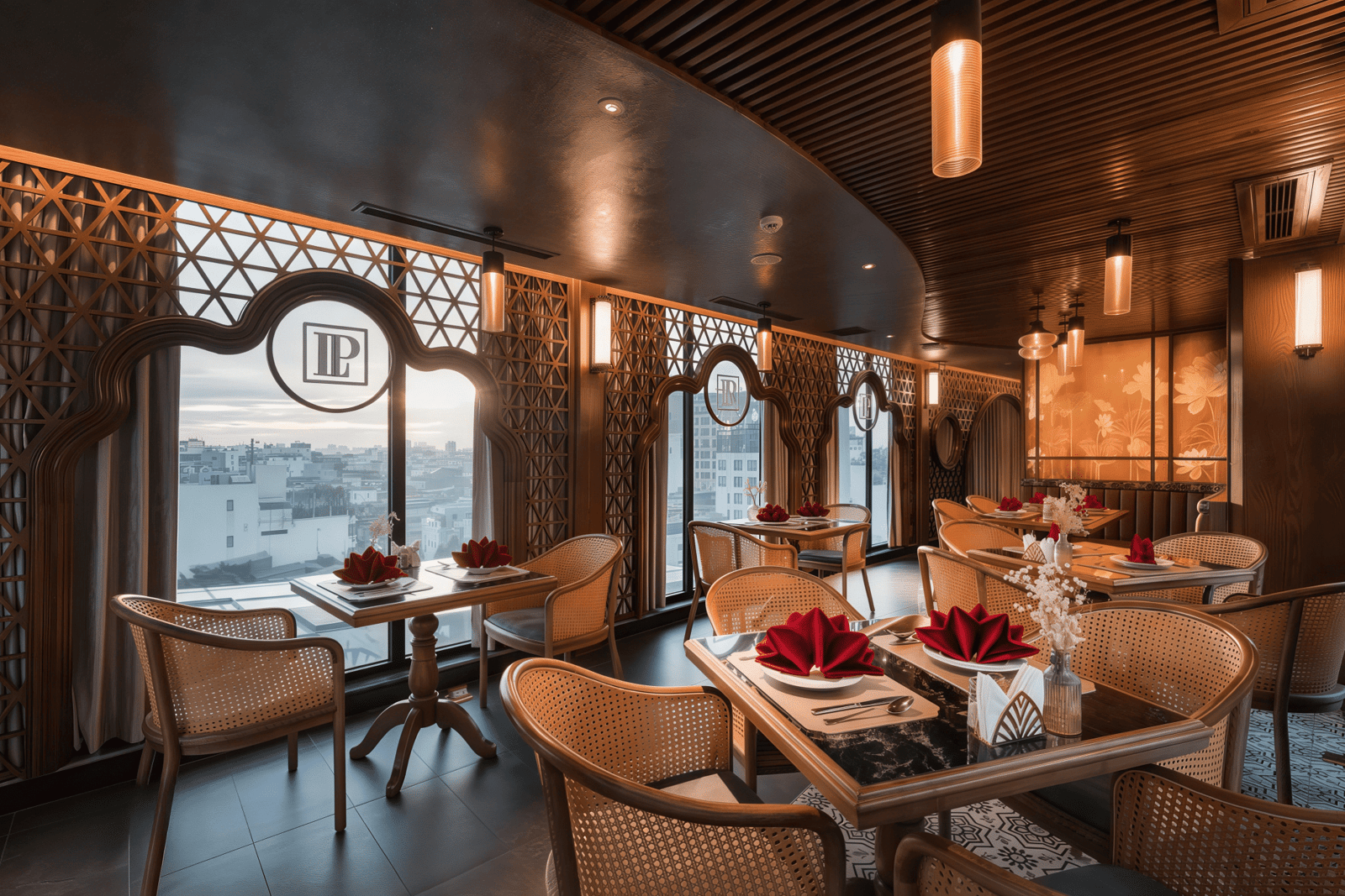 La Passion Premium Cau Go Hotel, la sen restaurant & sky bar
