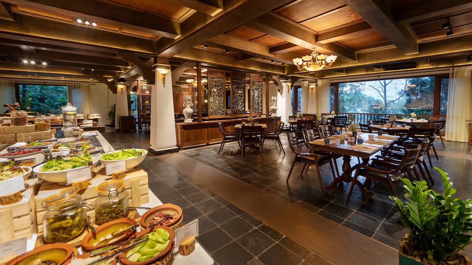 Meliá Ba Vi Mountain Retreat, eat & drink