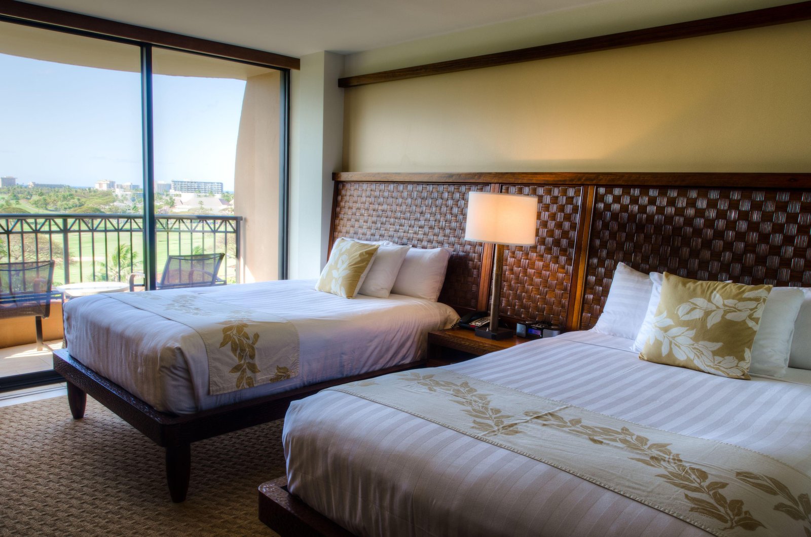 Royal Lahaina Resort & Bungalows, rooms