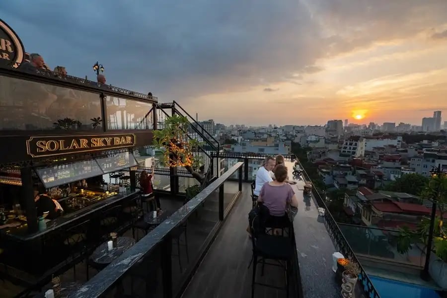 GM Premium Hotel, eat & drink