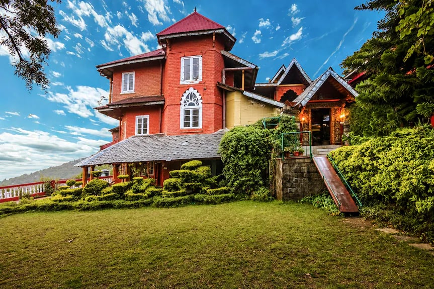 WelcomHeritage Grace Hotel