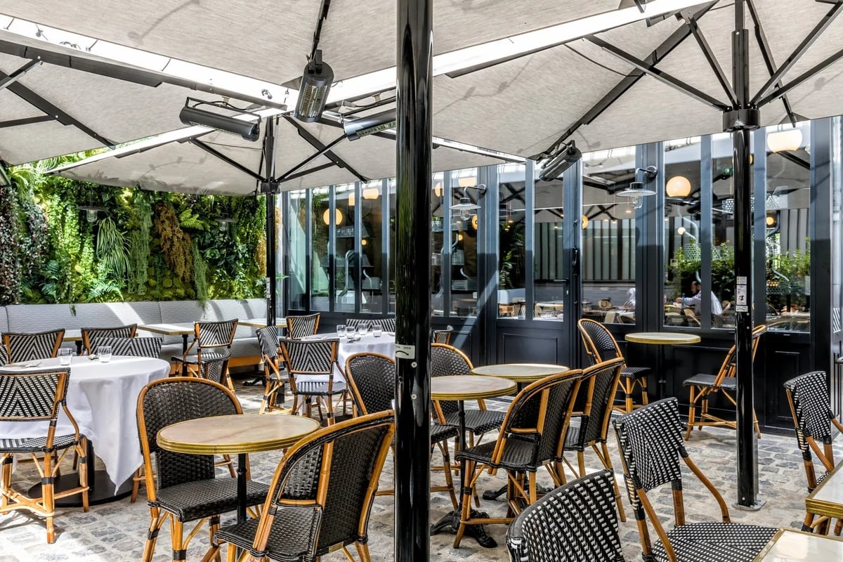 Hôtel Restaurant Au Boeuf Couronné, patio garden terrace