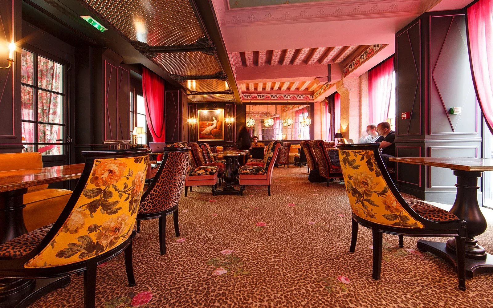 Hôtel de JoBo, jobo bar & tea room