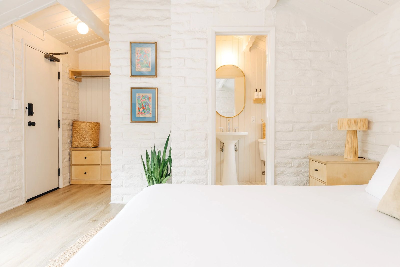 The Green Room Hotel, rooms