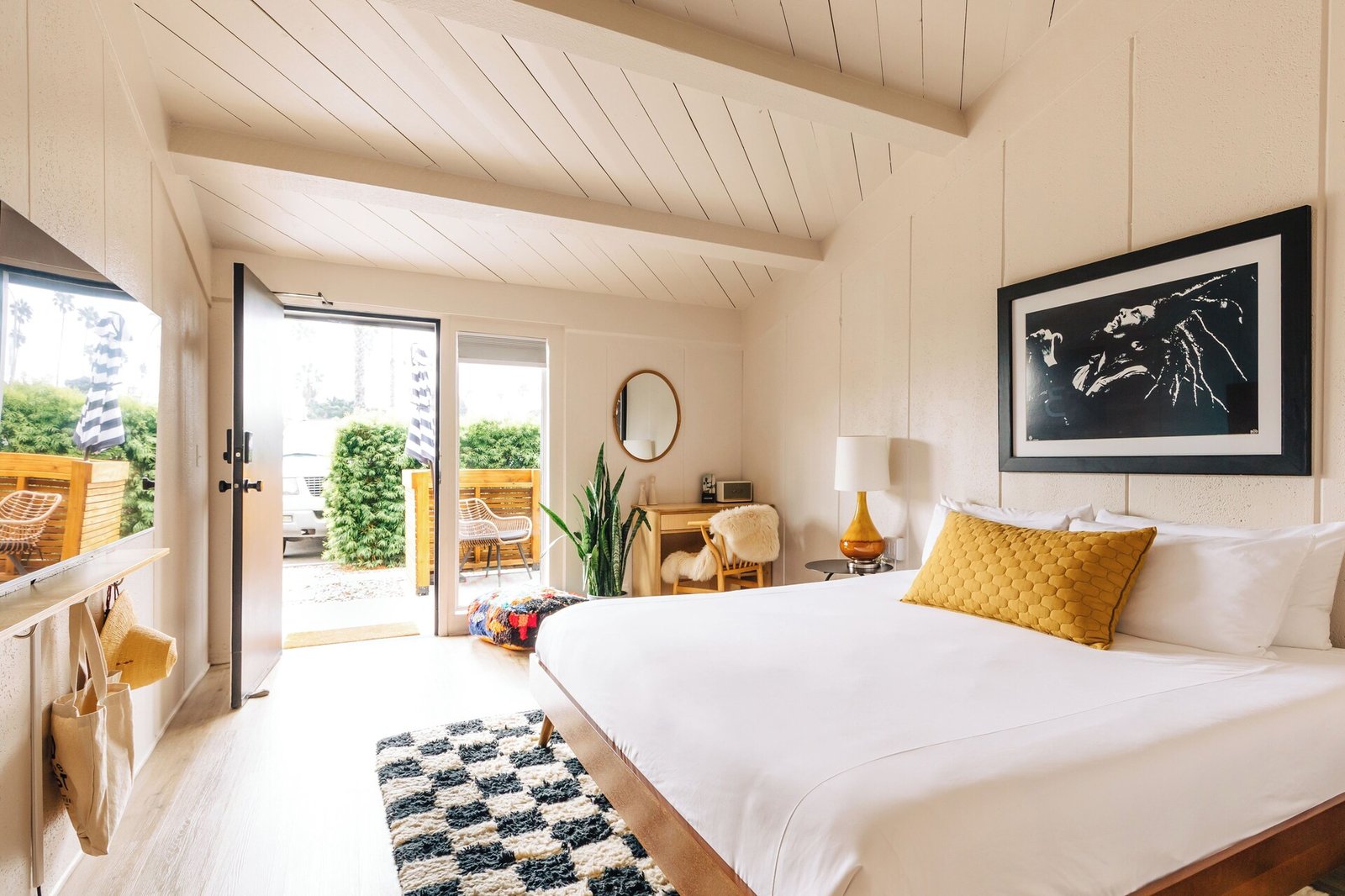 The Green Room Hotel, rooms