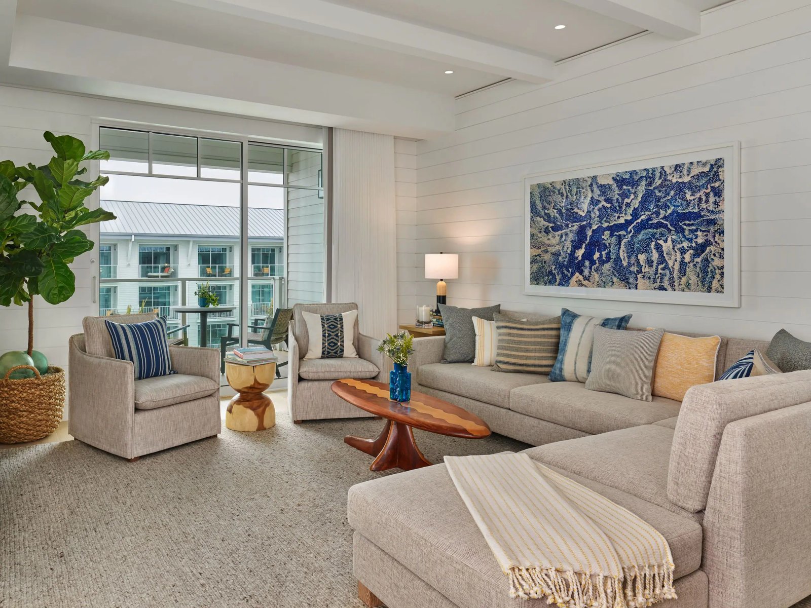 The Seabird Ocean Resort & Spa, a Destination by Hyatt Hotel, eat & drink